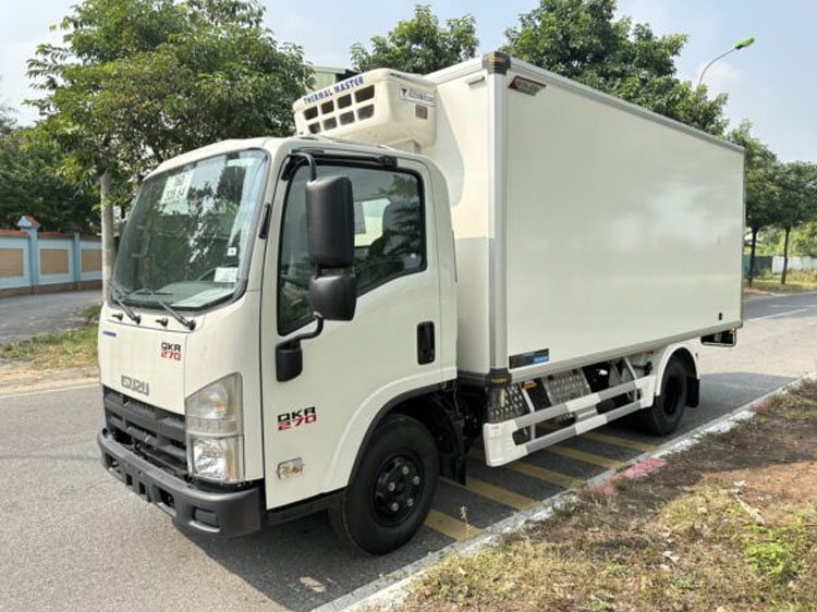 Xe tải ISUZU 2.5 tấn đông lạnh QKR270