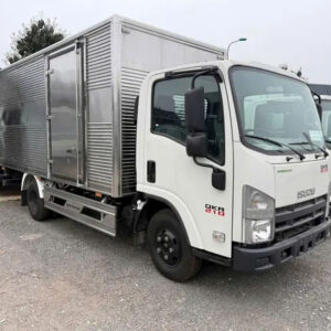 Xe tải Isuzu QKR 210 thùng kín 2 tấn