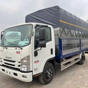 Xe tải Isuzu NPR 400 thùng bạt 3.9 tấn