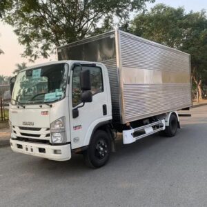 Xe tải Isuzu NPR 400 thùng kín 3.5 tấn